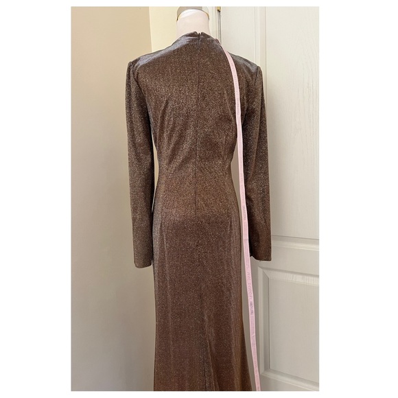 Mac Duggal Plunge Neck Metallic Long Sleeve Gown - Picture 12 of 16